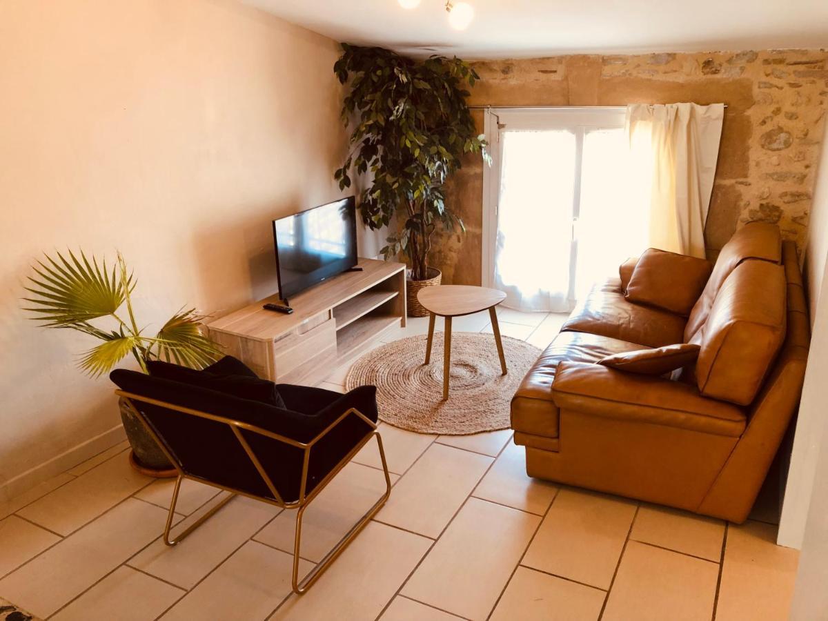 Appartement Au Dernier Etage Avec Terrasse Et Belle Vue Sur Nature Environnante Roujan Luaran gambar